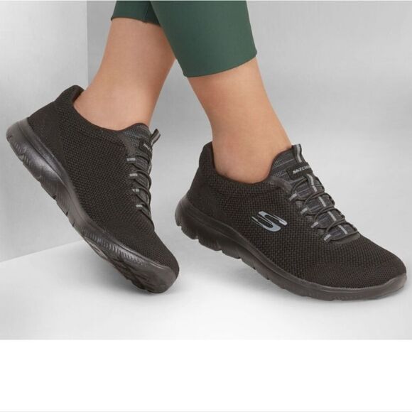 NWT WOMEN'S Skechers Summits - Cool Classic Black - Picture 1 of 8